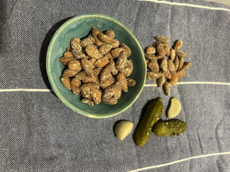 LH202 Dill Pickle Almonds