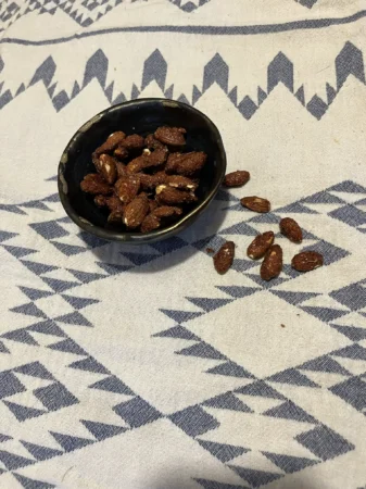 LH206 Hot Honey Almonds